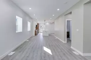 1721 W Arthur Ave, Chicago, IL 60626 - Photo 3