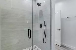 1721 W Arthur Ave, Chicago, IL 60626 - Photo 9