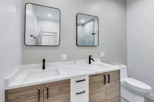 1721 W Arthur Ave, Chicago, IL 60626 - Photo 13