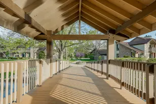 601 Lake Hinsdale Dr, Willowbrook, IL 60527 - Photo 35