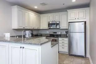 601 Lake Hinsdale Dr, Willowbrook, IL 60527 - Photo 23