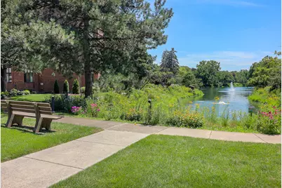 601 Lake Hinsdale Drive #307, Willowbrook, IL 60527 - Photo 25