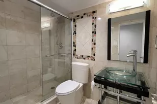 175 E Delaware Pl, Chicago, IL 60611 - Photo 11