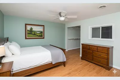 11 Cypress Square, Elgin, IL 60123 - Photo 13