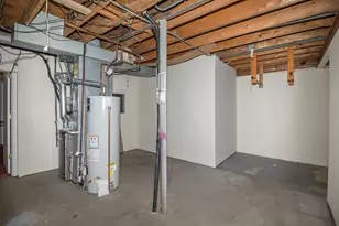 11 Cypress Square, Elgin, IL 60123 - Photo 19