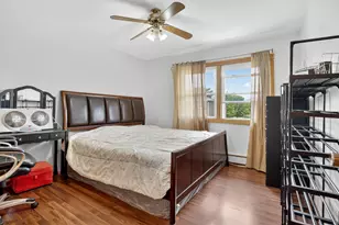 7048 O'Connell Dr, Chicago Ridge, IL 60415 - Photo 7