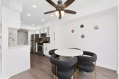 8534 Westberry Lane, Tinley Park, IL 60487 - Photo 5