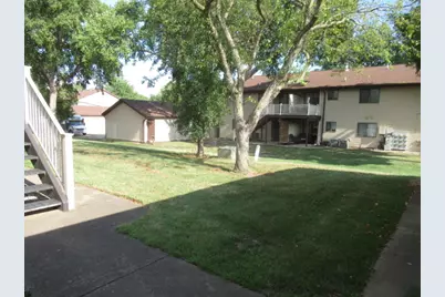 1201 Clifford Drive #4, Urbana, IL 61802 - Photo 13