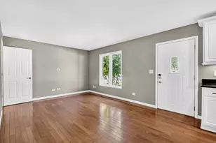 606 Briarwood Ct, Elwood, IL 60421 - Photo 9