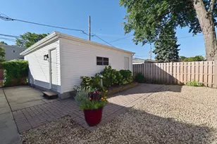 2519 W 110th St, Chicago, IL 60655 - Photo 13