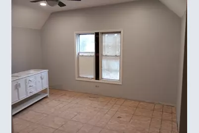 10217 S Lowe Avenue, Chicago, IL 60628 - Photo 13