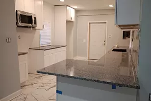 10217 S Lowe Ave, Chicago, IL 60628 - Photo 7