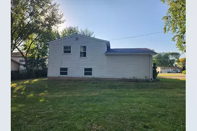 905 Buena Vista Drive, Round Lake Beach, IL 60073 - Photo 23