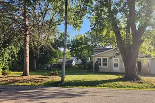 905 Buena Vista Dr, Round Lake Beach, IL 60073 - Photo 31