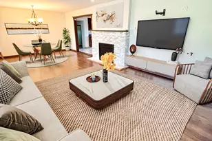 2312 209th St, Chicago Heights, IL 60411 - Photo 5