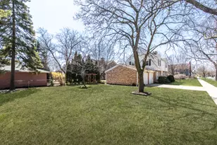829 Hastings St, Park Ridge, IL 60068 - Photo 25