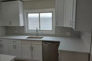 722 E Indiana St, Wheaton, IL 60187 - Photo 9