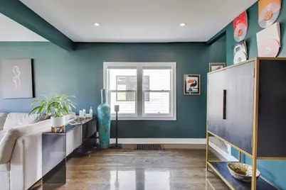 5524 N Luna Avenue, Chicago, IL 60630 - Photo 9