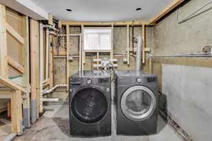 5524 N Luna Ave, Chicago, IL 60630 - Photo 33