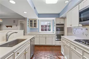 812 Dodds Dr, Champaign, IL 61820 - Photo 15