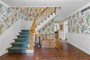 812 Dodds Dr, Champaign, IL 61820 - Photo 5