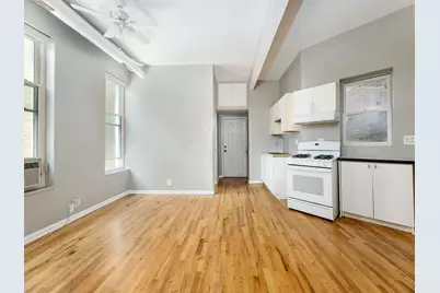 1303 W Ohio Street, Chicago, IL 60642 - Photo 17