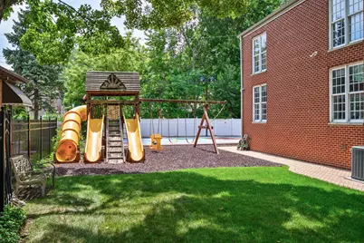 2851 W Rascher Avenue, Chicago, IL 60625 - Photo 81