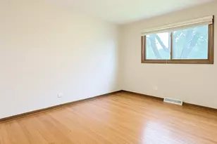 19808 Lakewood Ave, Lynwood, IL 60411 - Photo 7