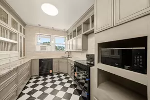 6922 S Jeffery Blvd, Chicago, IL 60649 - Photo 5