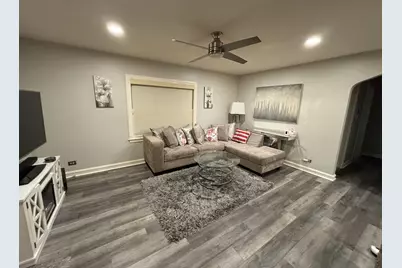 2527 Keystone Avenue, North Riverside, IL 60546 - Photo 3