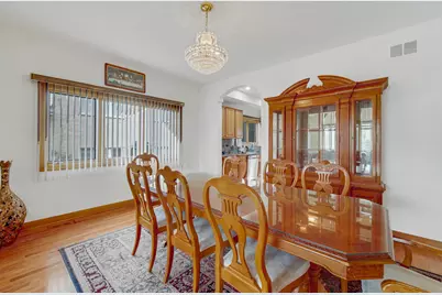 9131 Delphia Avenue, Des Plaines, IL 60016 - Photo 7