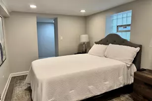 822 E 87th Pl, Chicago, IL 60619 - Photo 15