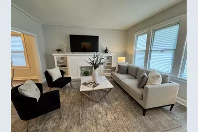 822 E 87th Place, Chicago, IL 60619 - Photo 3