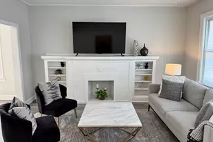 822 E 87th Pl, Chicago, IL 60619 - Photo 3