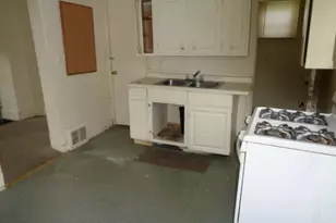 444 Forest Ave, Rockford, IL 61101 - Photo 3