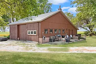 1190 N 1400 East Rd, Bement, IL 61813 - Photo 43