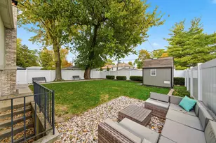 [Address not provided], Brookfield, IL 60513 - Photo 23