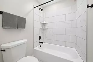 [Address not provided], Brookfield, IL 60513 - Photo 15