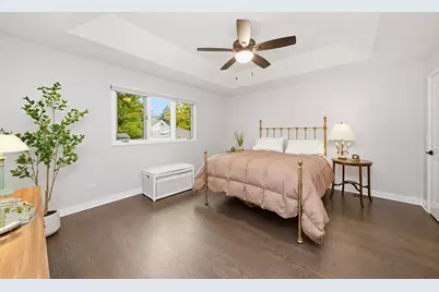 [Address not provided], Brookfield, IL 60513 - Photo 9