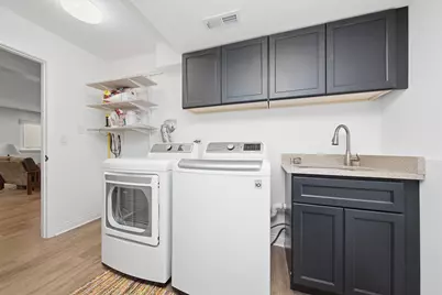 [Address not provided], Brookfield, IL 60513 - Photo 21