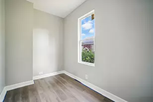 9131 S Blackstone Ave, Chicago, IL 60619 - Photo 11