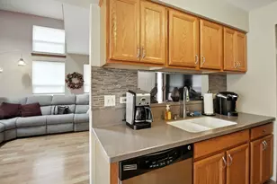 8229 170th St, Tinley Park, IL 60477 - Photo 9