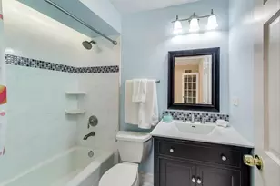 1920 Wedgewood Dr, Lake Forest, IL 60045 - Photo 27