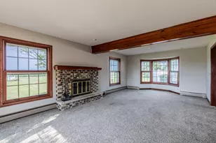 35588 2300 N Ave, Mendota, IL 61342 - Photo 5