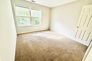 2866 Stonewater Dr, Naperville, IL 60564 - Photo 11