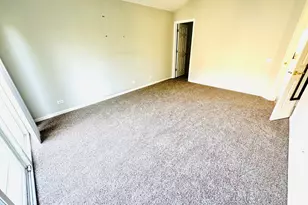 2866 Stonewater Dr, Naperville, IL 60564 - Photo 15