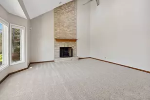 22835 S Woodcrest Ln, Kildeer, IL 60047 - Photo 9