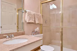 5 Willow Pkwy, Buffalo Grove, IL 60089 - Photo 9