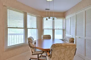 5 Willow Pkwy, Buffalo Grove, IL 60089 - Photo 17