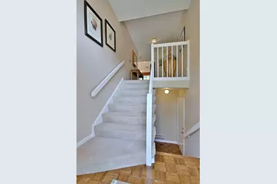 5 Willow Parkway #5, Buffalo Grove, IL 60089 - Photo 3